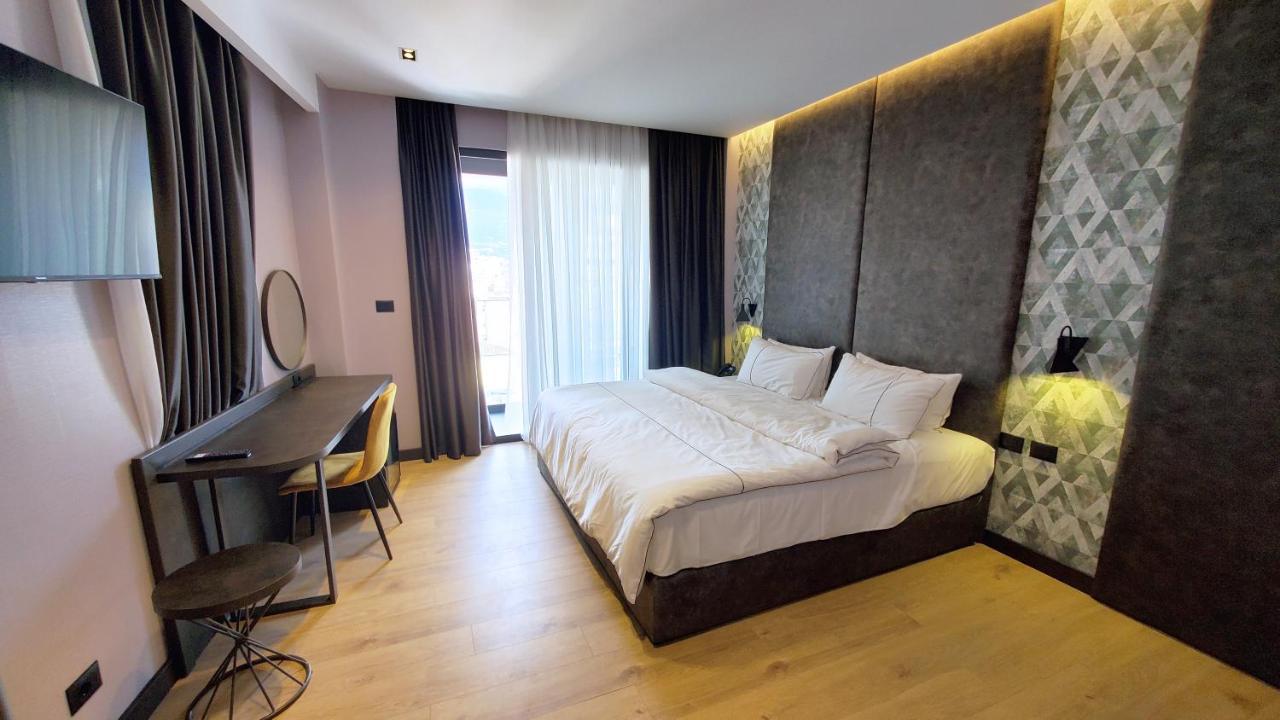 Starlight 4* Tirana