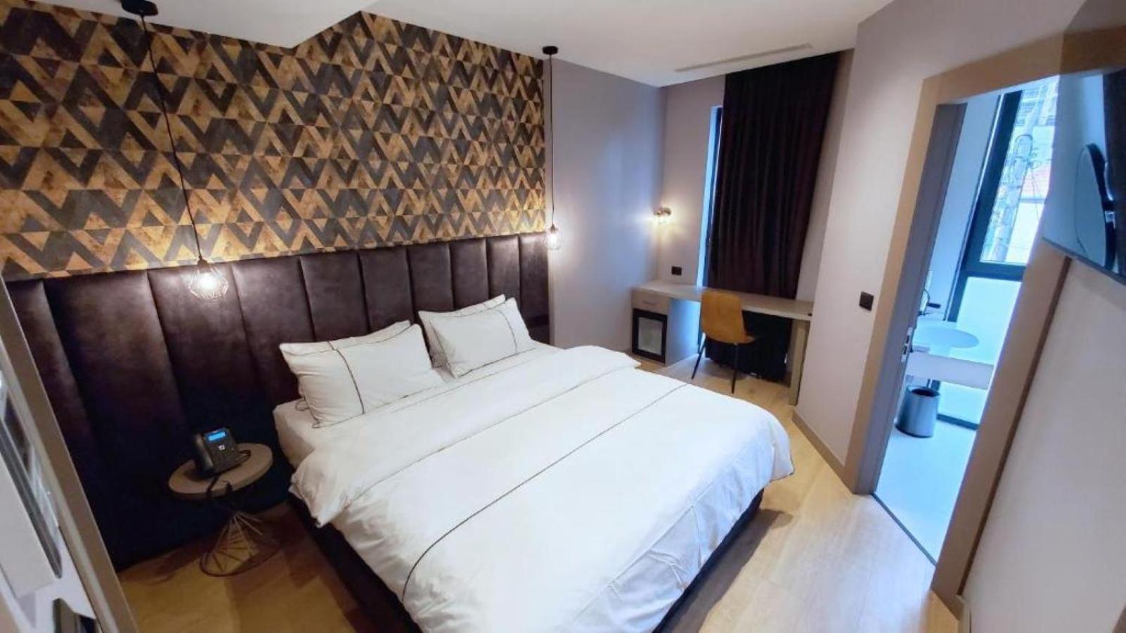 Starlight Hotel 4*